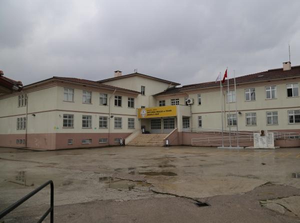 Ümit Erdal Mesleki ve Teknik Anadolu Lisesi Fotoğrafı